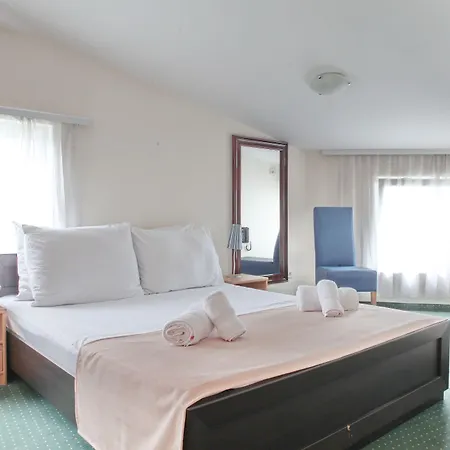 Happy Star Club Inn 3*