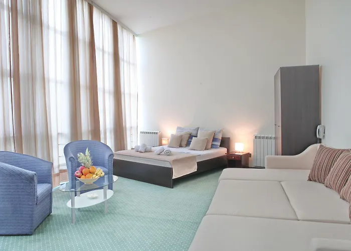 Happy Star Club Zajazd Belgrad